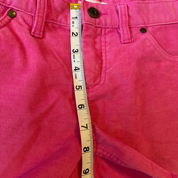 Carve design women short. - Picture 4 of 16